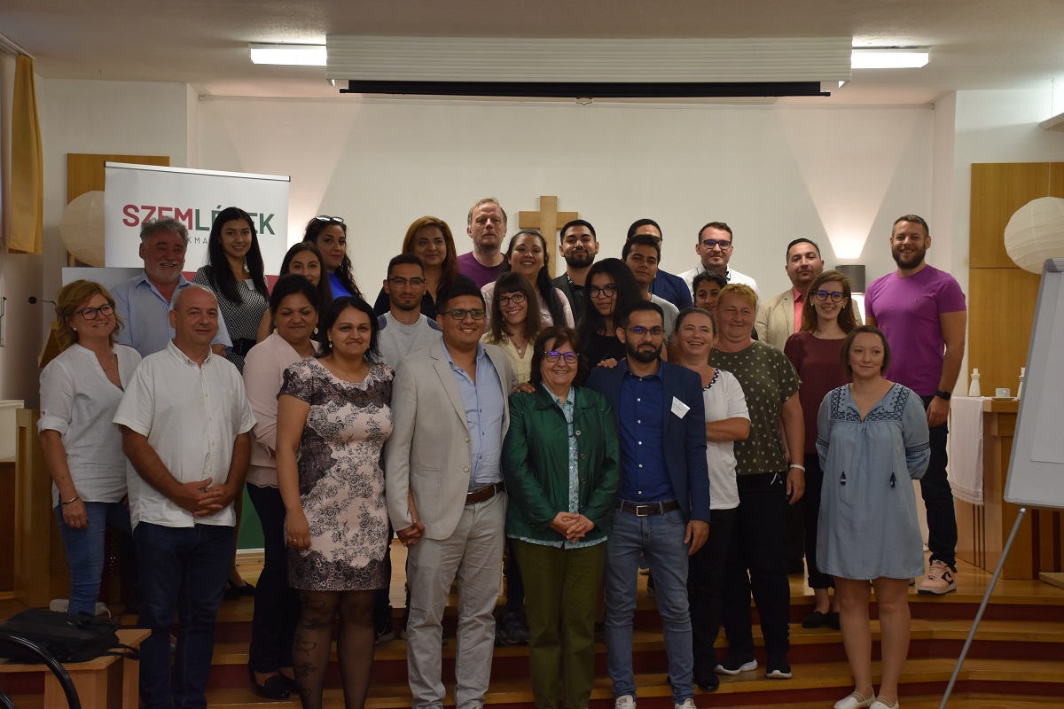 Diplomás roma fiatalok találkozója Nyíregyházán
